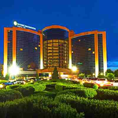 InterContinental Hotels 阿拉木圖 Hotel Exterior