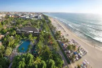 Legian Beach Hotel - Resorts