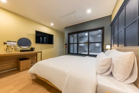 Cheonan Brown Dot Hotel Cheonan Station Отели в г. Чхонан