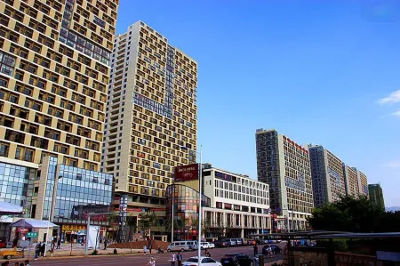 Hopin Select Hotel (Kunming High-speed Railway South Station college town) Отели рядом с достопримечательностью «Kunming University of Science and Technology Chenggong Campus Library»