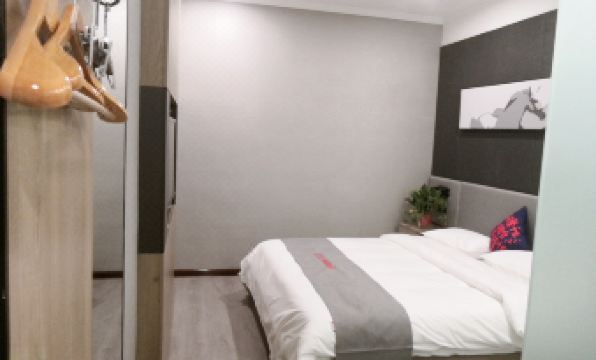 Junyi Hotel (Tianjin Binhai International Airport  Huaming Branch)