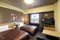 Hotel Route-Inn Toyohashi Ekimae - parking