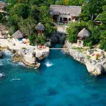 Tensing PEN Hotel Exterior