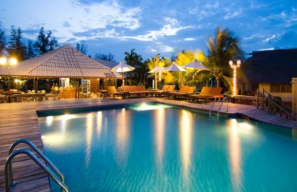 拉瓦納遺忘海灘度假酒店