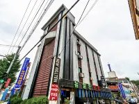Goyang (Jugyo) New Hilton Hotel dekat Pom Bensin Munbong