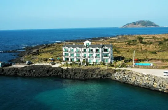 Jeju Wolyeong Cozy Pension