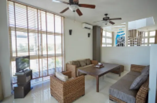 T&T Mof-Maeda Ocean Front House-