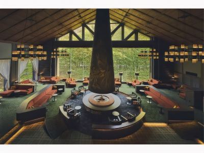 ロビーラウンジ 星野リゾート 奥入瀬渓流ホテルの写真