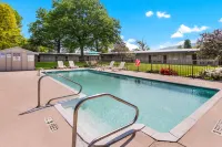 Americas Best Value Inn Painted Post - Kolam Renang