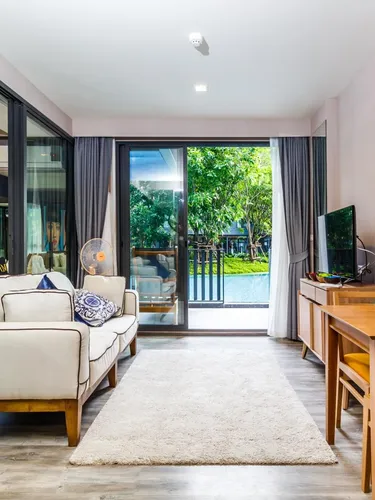รูปภาพของUnique pool access apartment at The Deck Patong