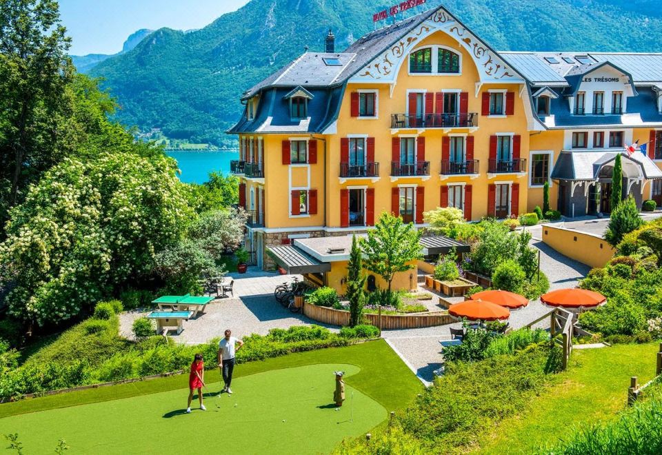 hotel overview picture