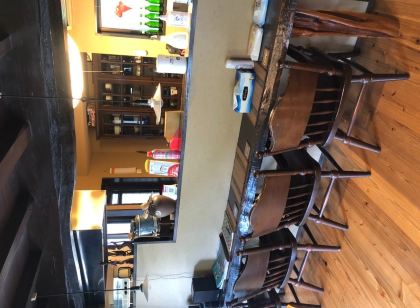 里山にたたづむ古民家