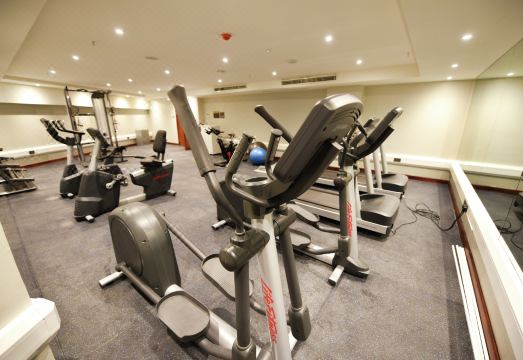 2. 힐튼 가든 인 ..