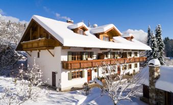 Comfortable 5 Star Apartment at the Bavarian Forest National Park, 6 Guests