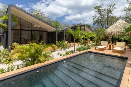 2 Favela Chic Tamarindo Bungalow Adults Only