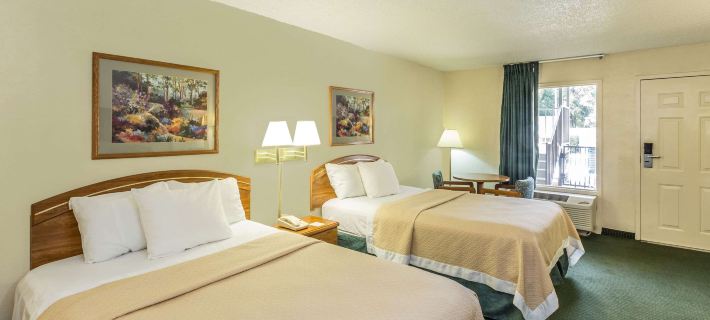 Days Inn by Wyndham Lake Park/Valdosta Отели в г. Лаундс