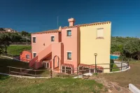 Sea & Villas Hotels near La Pelosa