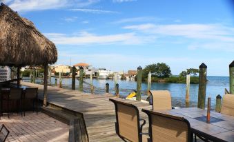 Conch Key Fishing Lodge & Marina