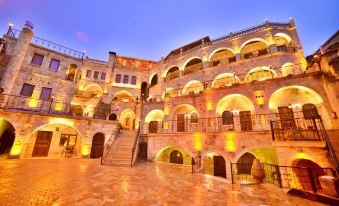 Dedeli Konak Cave Hotel