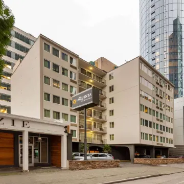 La Quinta Inn & Suites by Wyndham Seattle Downtown Отели в г. Сиэтл