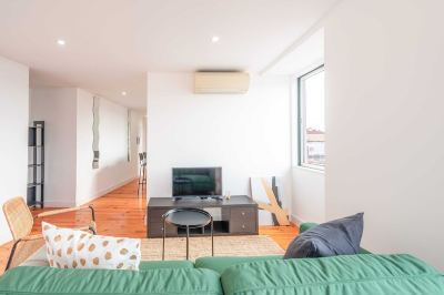 Other Guestready - Bright & Spacious 2-Bed Apt with Rooftop Terrace in Alcântara Photo