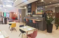Holiday Inn TRNAVA by IHG - bar