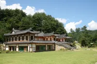 Pyeongchang Jeonggangwon Tourism Farm Hotels in 