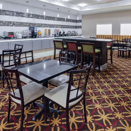 La Quinta Inn & Suites by Wyndham Garland Harbor Point
