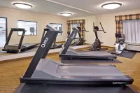 Holiday Inn Express & Suites ALLIANCE by IHG - salle de sport