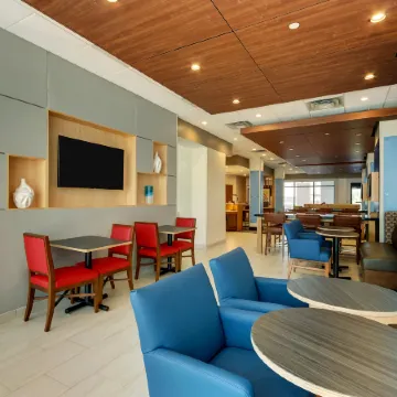 Holiday Inn Express WILMINGTON - PORTERS NECK by IHG