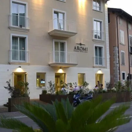 Aromi Piccolo Hotel