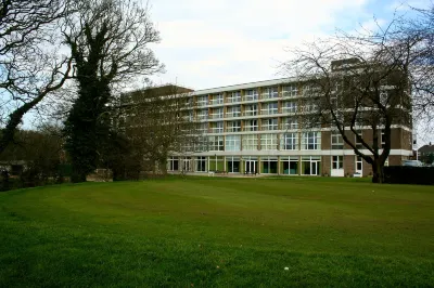 Humber Royal Hotel Hotels near Waltham Windmill