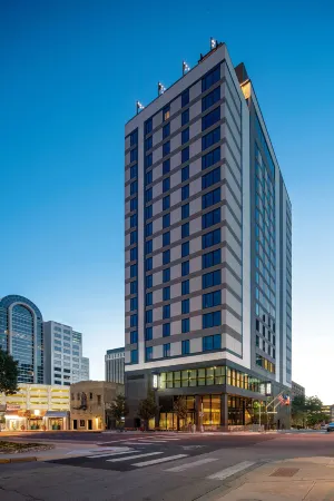 Hilton Garden Inn Austin University Capitol District Отели рядом с достопримечательностью «Университет Техас в Остин»