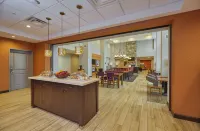 Hampton Inn & Suites Roseburg - breakfast