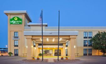 La Quinta Inn & Suites by Wyndham Salina