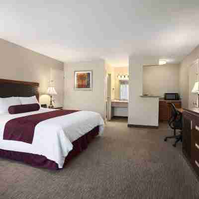 森尼維耳硅谷温德姆華美達酒店 Rooms