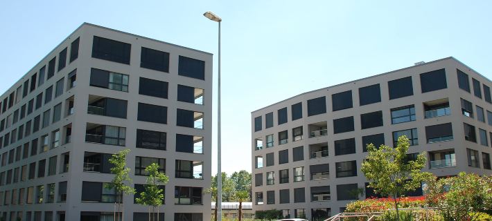 LaVille B-1-2 Отели в г. Локарно