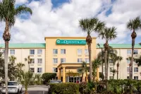 La Quinta Inn & Suites by Wyndham Melbourne Viera Hotels near Bed Bath & Beyond