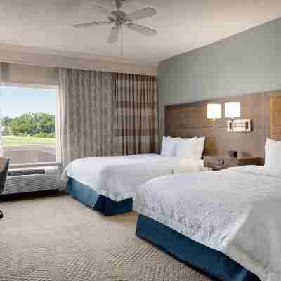 Hampton Inn & Suites Montgomery-EastChase Rooms