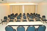 Lago Da Palma Hotels in Palmas