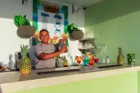 Hotel Aixo Suites by GEH Suites - Bares