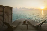 Centara Ras Fushi Resort & Spa Maldives - Romantic