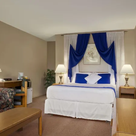 Knights Inn Lindsay