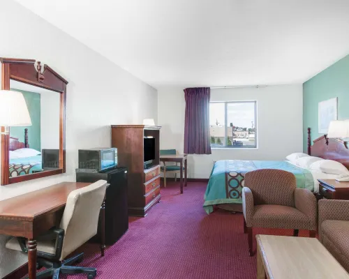Super 8 by Wyndham Kennett Hotels in Dunklin County