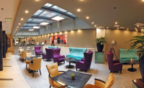 Honest Budapest by Chic & Basic