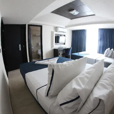 Hotel Portonovo Plaza Malecon