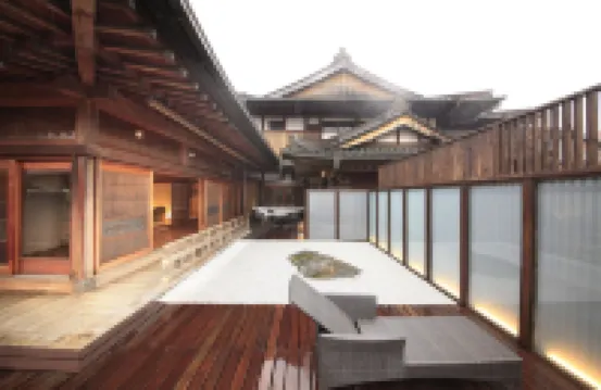 河口湖温泉寺夢殿