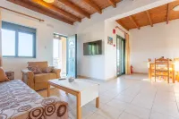 Andreas Beach Villa Large Private Pool Walk to Beach Sea Views A C Wifi Car Not Required - 1654 Отели рядом с достопримечательностью «Glika Nera Bay»