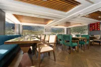Country Inn and Suites by Radisson, Sonamarg - 早餐