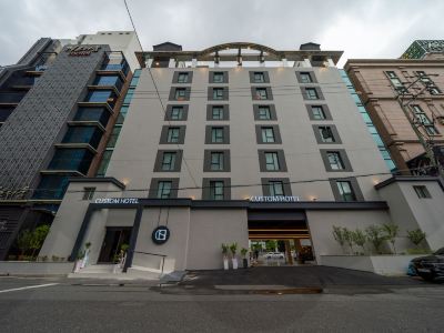 Custom Hotel
